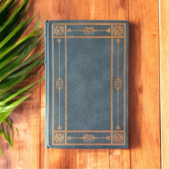 Franklin Library Kiss Me Again, Stranger Daphne du Maurier 1981 Hardcover - Picture 2 of 14